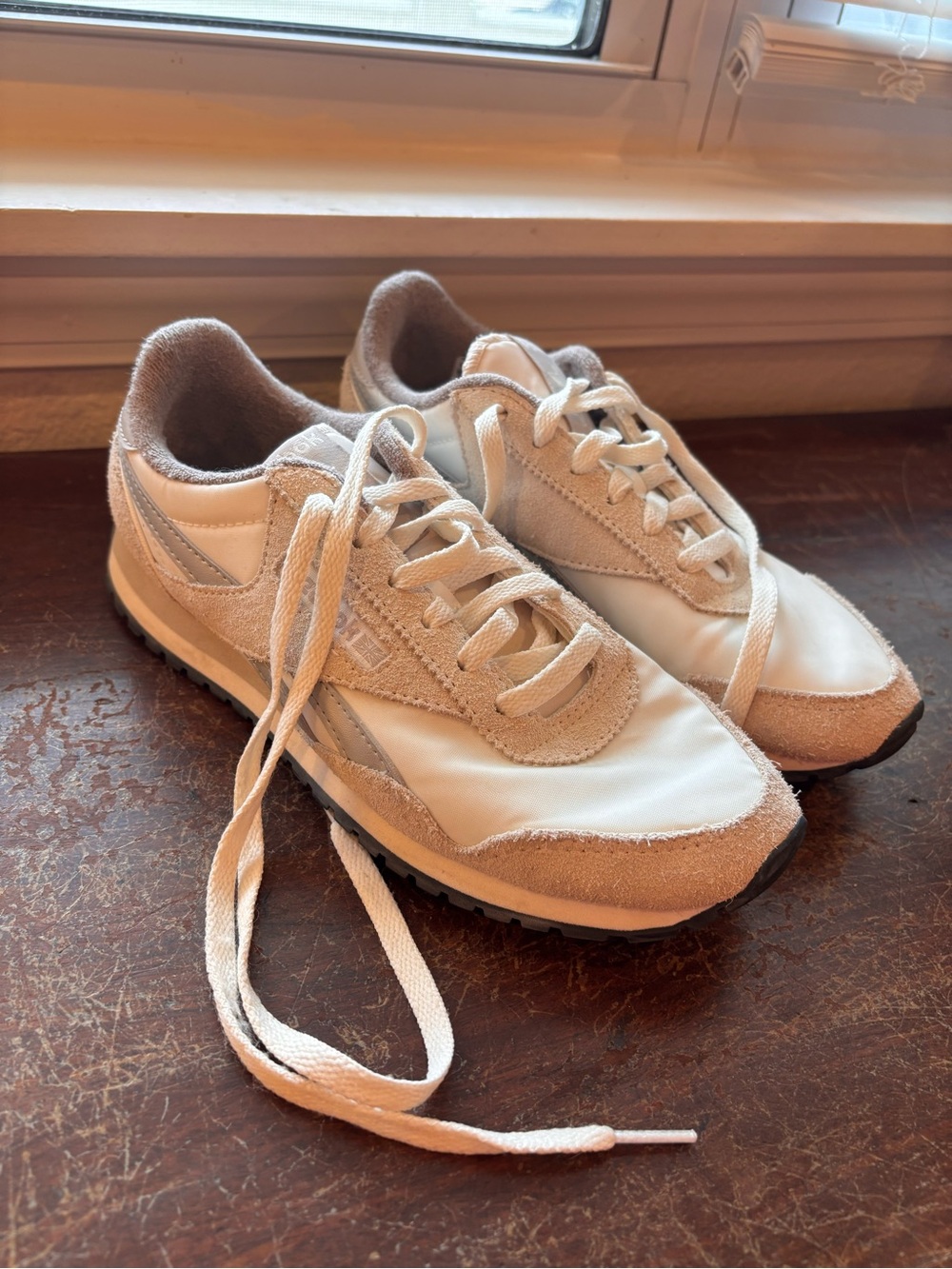 Women's Reebok Sneakers